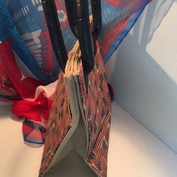 Longaberger Old Glory Patriotic Flags Tote - Picture 2 of 4